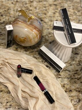 Marc Jacobs, Plum-N-Get it Lip Crayon .042 oz NEW IN BOX‎